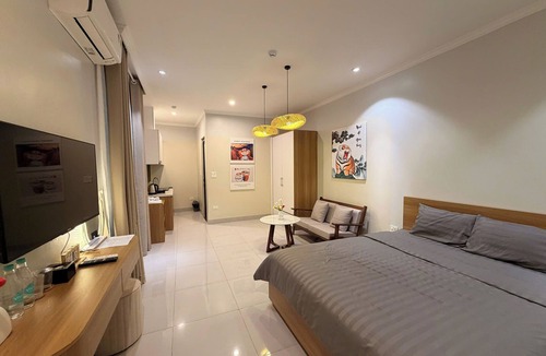 Ba Dinh Hotel | Hanique Cafe and Stay