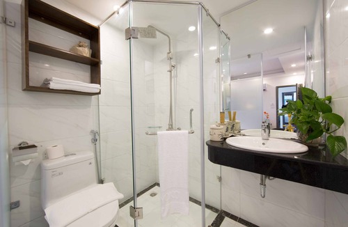 Hang Buom Hotel | Hanoi Amber hotel