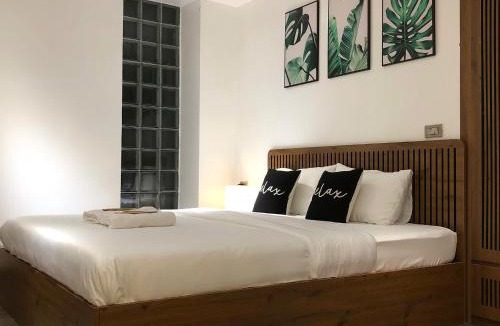 Yen Phu Hostel | Hanoi Dormiam - Wonderful Sightseeing of West Lake