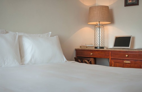 French Quarter Hotel | Hanoi E Central Hotel