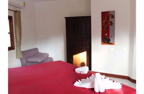 Karon Hotel | Happy Elephant Resort - Premium Deluxe rooms without kitchen