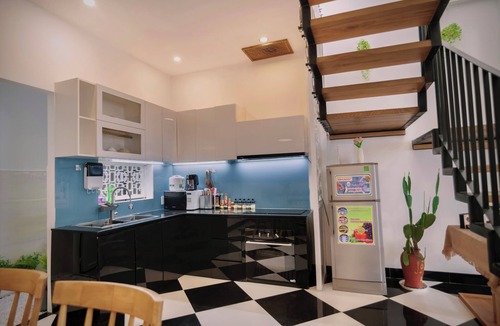 Ngu Hanh Son House | Healing home I 3 minutes ride to the Beach I Garden & BBQ