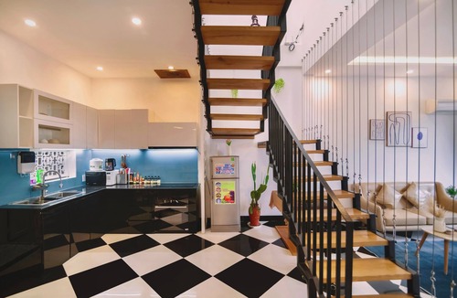 Ngu Hanh Son House | Healing home I 3 minutes ride to the Beach I Garden & BBQ