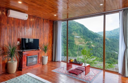 Tam Duong Hotel | Heaven Gate O Quy Ho Sa Pa-Free Entry & Himalaya Salt Sauna
