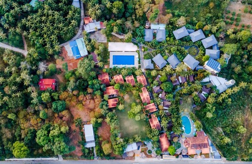 Ong Lang Hotel | Herbal Resort & Spa 3 minutes to the beach