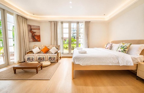 Chiang Mai Bed & Breakfast | Hidden Garden Villa and Cafe