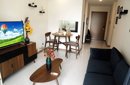 Hang Xanh Apartment | High-floor River-view Apartment