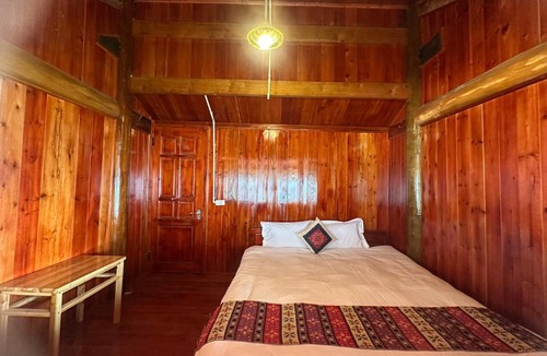 Sa Pa Hotel | Hmong Eco House & Trekking