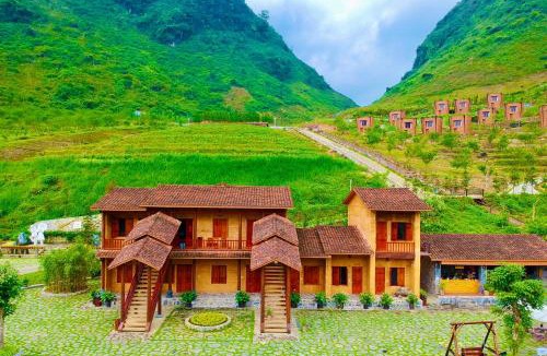 Quan Ba Resort | Hmong Village Resort
