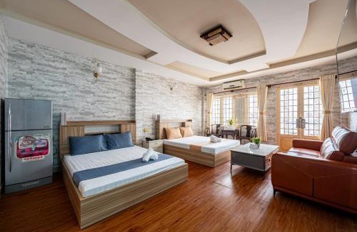 District 10 Hotel | Hoàng Long Hotel By Cozrum