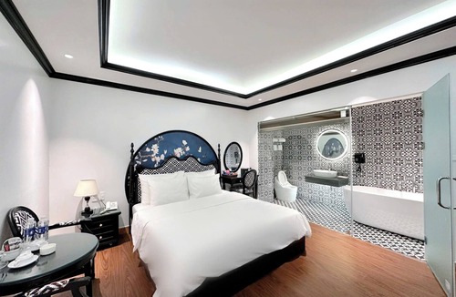 Dich Vong Hotel | Hoang Gia Hotel Cau Giay
