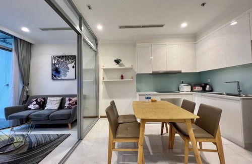 Hang Xanh Apartment | HoaNhi Apartment inVinhomes Central Park