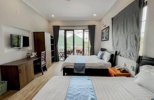 Dien Duong Villa | Hoi An Family Room with Swimming Pool