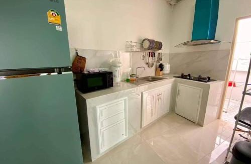 Bang Saen Ville House | Holiday Pool Villa Bangsean Chonburi - 3 Bedrooms Villas up to 12 people