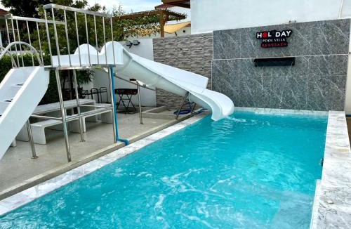 Bang Saen Ville House | Holiday Pool Villa Bangsean Chonburi - 3 Bedrooms Villas up to 12 people
