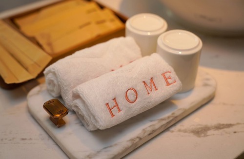 Phu Nhuan Hotel | HOME Hotel
