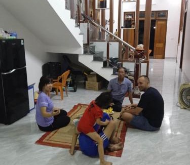Le Thuy House | HomeStay Ông Vinh