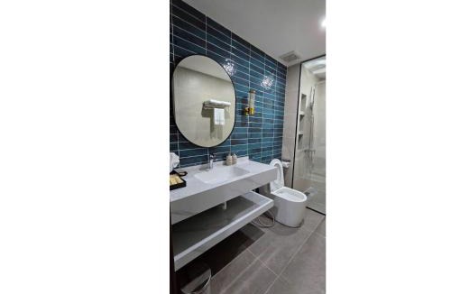 Thuy Nguyen Apartment | Homestay BlueSeavia Vin Vũ Yên - TLA293