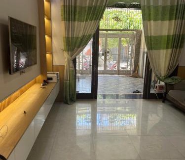 Lien Chieu Apartment | Homestay- căn hộ Hoà Minh sát biển