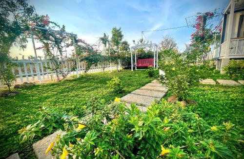 Buon Don Hotel | Homestay CONTAINER