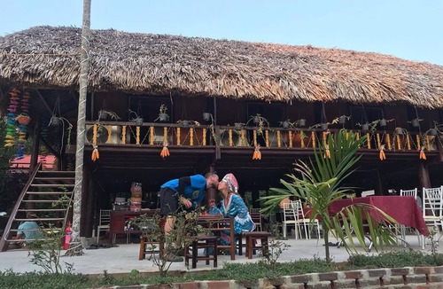 Cat Hai House | Homestay yên tĩnh với khuân viên xanh, chỉ mất 5 phút đi bộ là tới bãi biển.