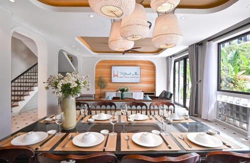 Cam Ha Villa | Hometown Retreat 6-Bedroom Pool Villa Hoi An