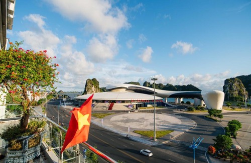 Ha Long Hotel | Hon Gai Hotel
