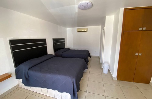 Ferrocarrilera Hotel | Hotel Alexander
