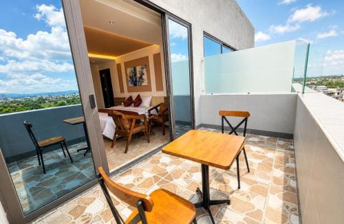 Ba Hang Hotel | HOTEL CALIFORNIAㅣSingle Room with Balacony