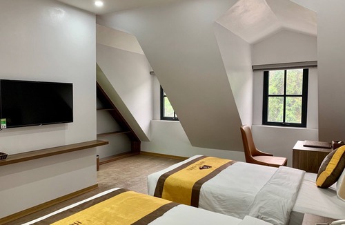 Bai Chay Hotel | Hotel Emma