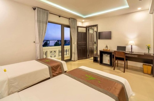 Cam An Hotel | Hotel Front Beach