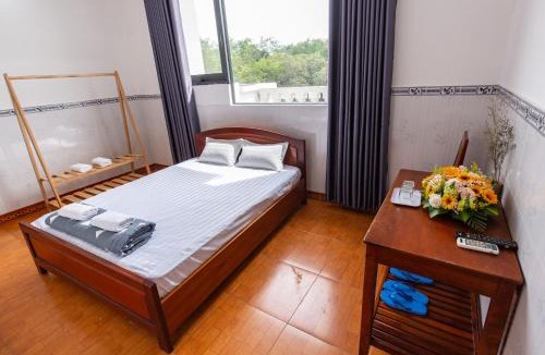Di An Hotel | Hotel Hoa Cúc Phương Dĩ An - Bình Dương
