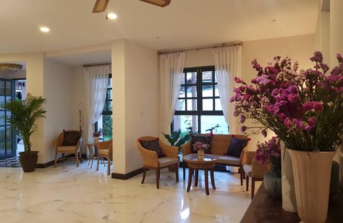 Sri Phum Hotel | Hotel Rosy