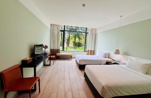 Duc Hoa Hotel | Hotel Sân Golf West Lakes - Khách sạn Hậu Nghĩa