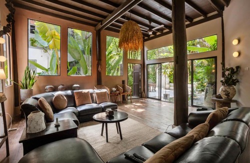 Pa Tan Villa | Huge 8 Bedrooms Pool Villa, Chiang Mai gem, Tanpuri Patan, perfect for Groups