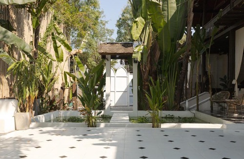 Pa Tan Villa | Huge 8 Bedrooms Pool Villa, Chiang Mai gem, Tanpuri Patan, perfect for Groups