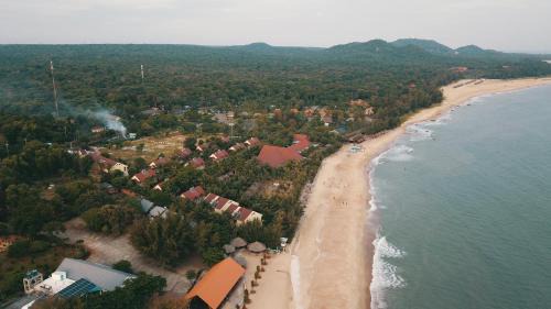 Ho Coc Resort | Huong Phong Ho Coc Beach Resort