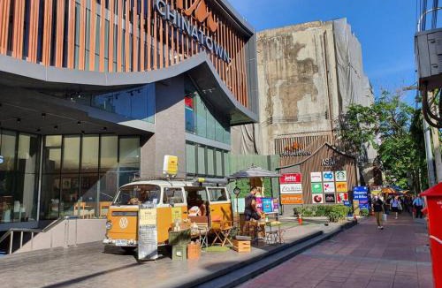 Pom Prap Apartment | I'M Chinatown Residence Yaowaraj Bangkok Watmungkorn MRT Station