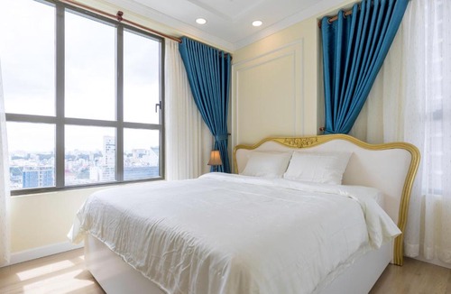 Bach Dang Riverside Apartment | ICON56 Brand-new Apartment Free Gym Pool