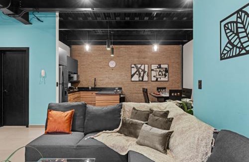Durango Apartment | Industrial Loft King Bed and 2 Office Spaces