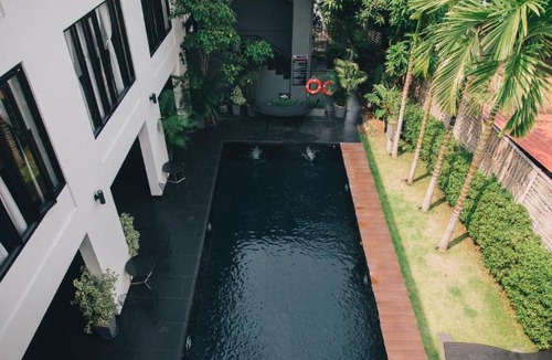 Wua Lai Hotel | iSilver Hotel