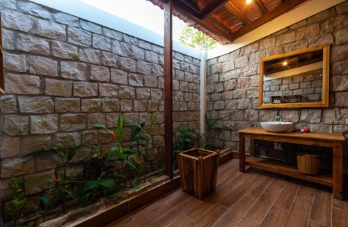 Ong Lang Cabin | Island Lodge
