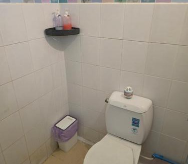 Lat Yao Apartment | J Place Studio 204 with nice fan free Wifi, near Skytrain