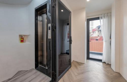 French Quarter Hostel | Ja Costa Hostel