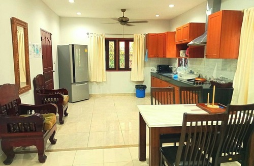 Ban Saiyuan House | Jasmine's Bungalow *3 Bedroom 2 Bathroom Baby Cots*