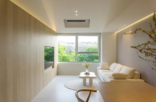Thu Thiem Apartment | Kajsen Japandi 2Br 2Ba Saigon Central