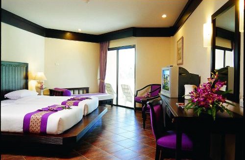 Kata Resort | Kata Poolside Resort SHA Extra Plus