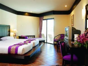 Kata Resort | Kata Poolside Resort SHA Extra Plus
