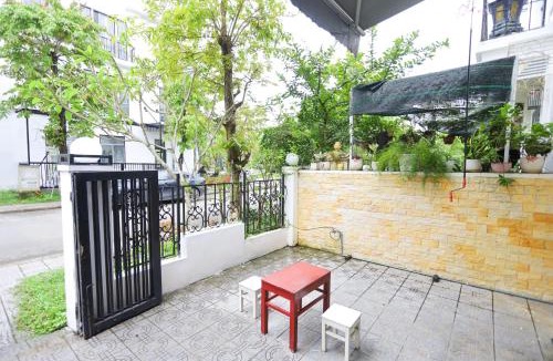 Huong Thuy Apartment | Kenpi Garden Homestay - NGUYÊN CĂN, đậu nhiều ô tô