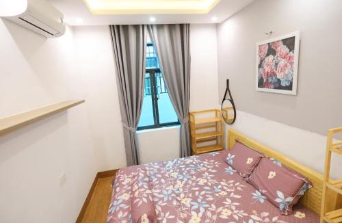 Huong Thuy Hotel | KenPPi HOMESTAY - NGUYÊN CĂN, đậu nhiều xe ô tô